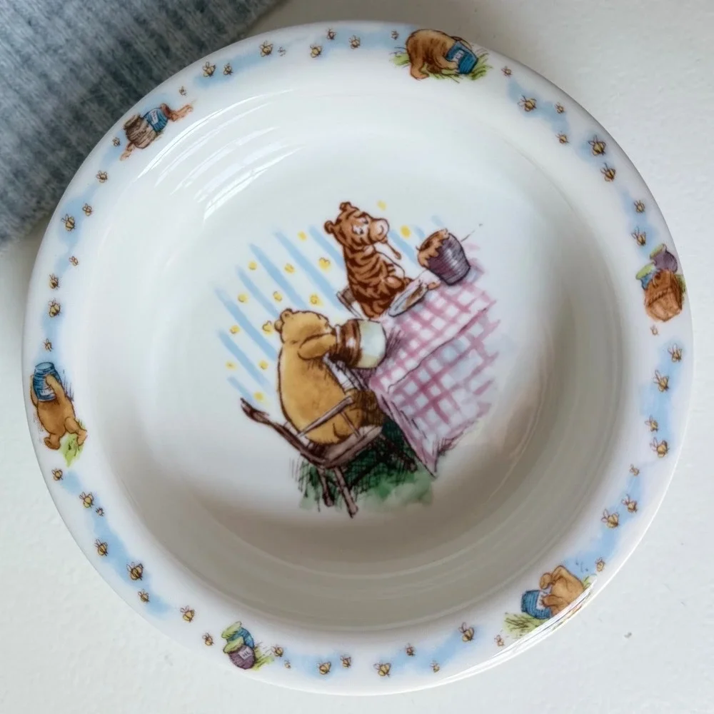 Royal Doulton WINNIE THE POOH Classic 4pc Nursery Set Plate Bowls Mug Bone China